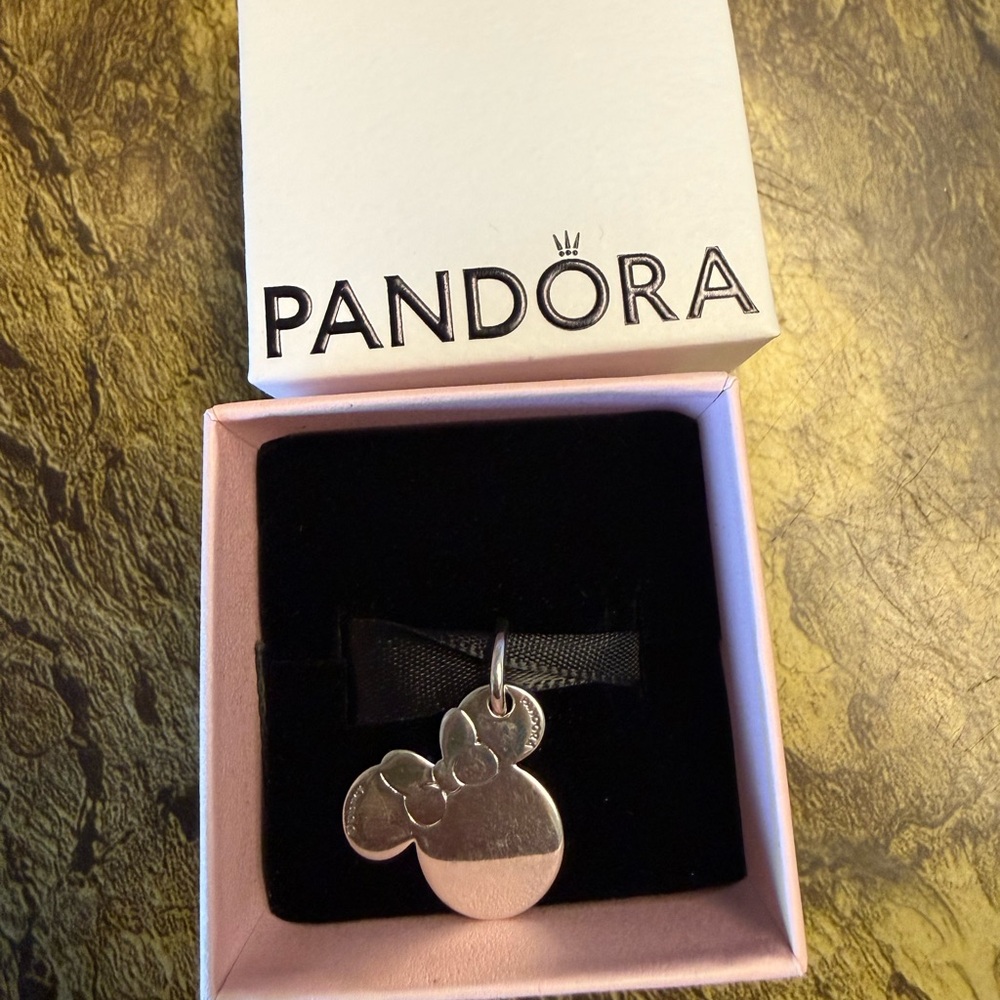 Pandora Silver Minnie Mouse Charm